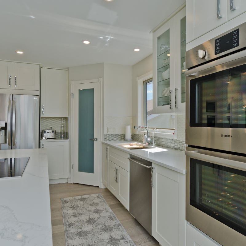 Deep Cleaning Kitchen